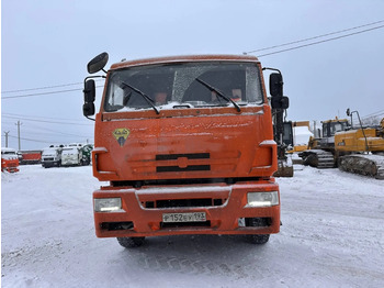 Самосвал КАМАЗ 6520