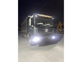 Самосвал SHACMAN SX