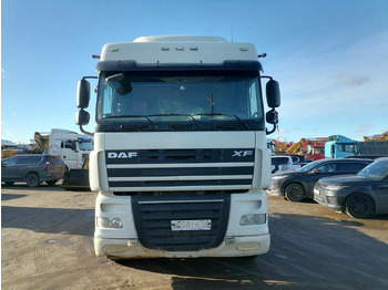 Тягач DAF XF 105 460
