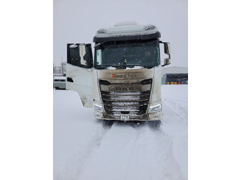 Тягач DAF XG 530