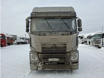 Тягач FAW