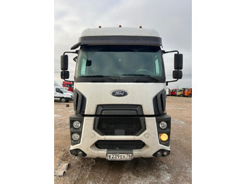 Тягач FORD