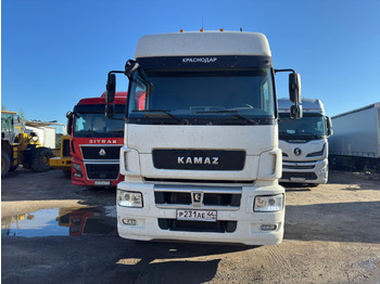Тягач КАМАЗ 5490