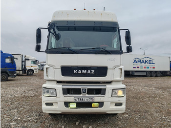Тягач КАМАЗ 5490