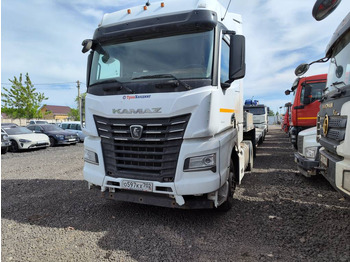 Тягач КАМАЗ 54901