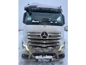 Тягач MERCEDES-BENZ