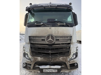 Тягач MERCEDES-BENZ