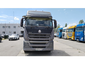 Тягач SINOTRUK
