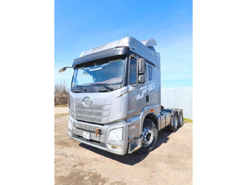 Тягач FAW CA4250P25K15T1E5A80: фото 3