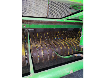 Пресс-подборщик рулонный John Deere 582: фото 3