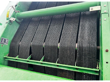 Пресс-подборщик рулонный John Deere 582: фото 3