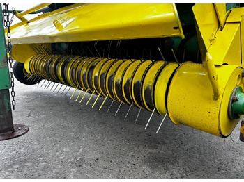 Пресс-подборщик рулонный John Deere 582: фото 4