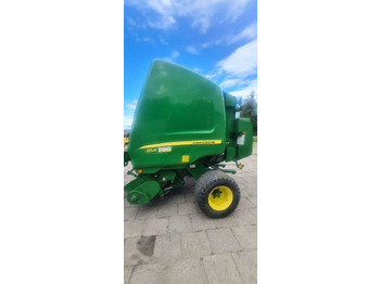 Пресс-подборщик рулонный JOHN DEERE
