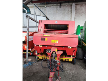 Пресс-подборщик рулонный New Holland 648: фото 3