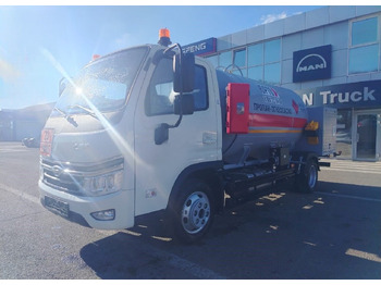 Грузовик с цистерной FORLAND 3