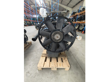 : фото в шапке страницы