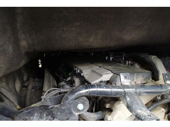 Двигатель MAN TGA: фото 3