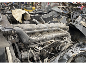 Двигатель SCANIA