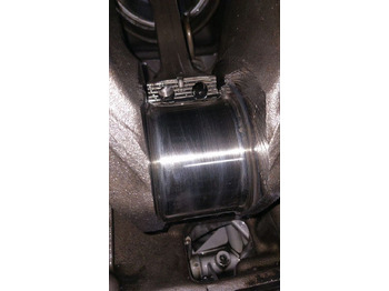 Двигатель Scania P420: фото 4