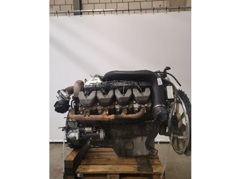 : фото в шапке страницы