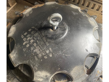 : фото в шапке страницы