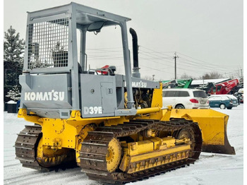 Бульдозер Komatsu D39E: фото 4