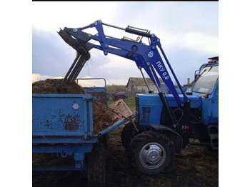 Фронтальный погрузчик для трактора