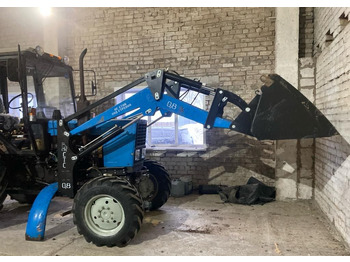 Фронтальный погрузчик для трактора