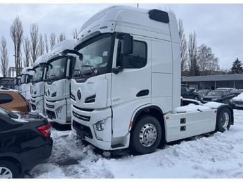 Тягач SHACMAN X6000