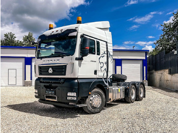 : фото в шапке страницы