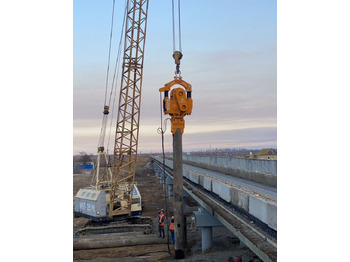 Новый Навесное оборудование для Строительной техники Вибропогружатель DZ90A: фото 3