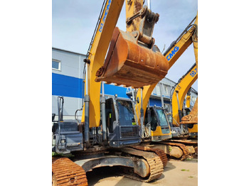 Гусеничный экскаватор XCMG XE260D: фото 3 Гусеничный экскаватор XCMG XE260D: фото 3