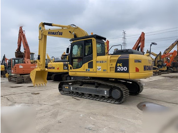 Гусеничный экскаватор KOMATSU PC200-8: фото 2