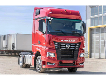 Тягач КАМАЗ 54901