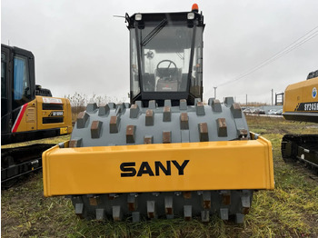 Новый Дорожный каток SANY Дорожный каток Sany SSR140C-8: фото 2 Новый Дорожный каток SANY Дорожный каток Sany SSR140C-8: фото 2