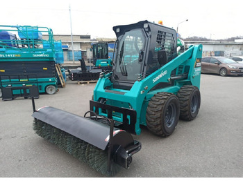 Новый Мини-погрузчик (с бортовым поворотом) SUNWARD SWL2820: фото 4