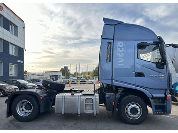 Новый Тягач IVECO-Hongyan CQ4186: фото 3 Новый Тягач IVECO-Hongyan CQ4186: фото 3