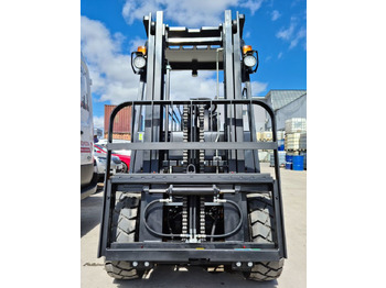 Вилочный погрузчик UN Forklift FD15T: фото 4