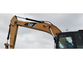 Гусеничный экскаватор CAT 324D L: фото 3 Гусеничный экскаватор CAT 324D L: фото 3