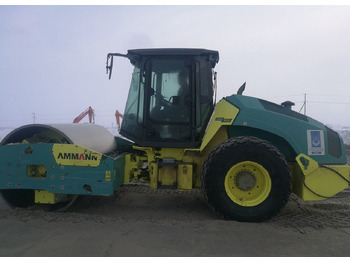 Компактор AMMANN