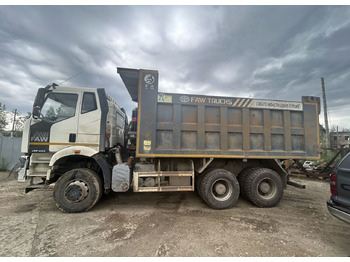 Самосвал FAW J6
