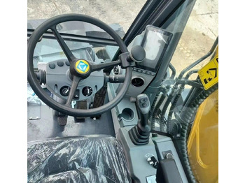Новый Колёсный экскаватор XCMG XE180WD: фото 4
