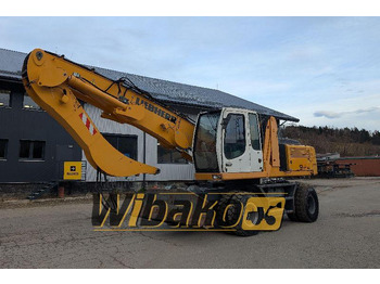 Колёсный экскаватор LIEBHERR A 924