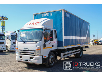 Грузовик с закрытым кузовом JAC