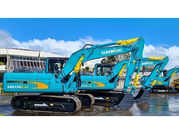 Новый Гусеничный экскаватор SUNWARD SWE 135E-3H: фото 3 Новый Гусеничный экскаватор SUNWARD SWE 135E-3H: фото 3