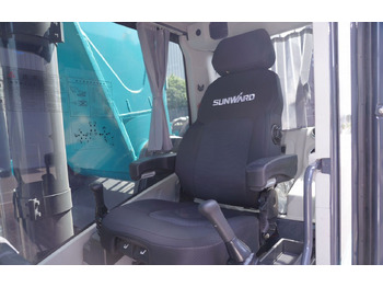 Новый Гусеничный экскаватор SUNWARD SWE 700F: фото 3 Новый Гусеничный экскаватор SUNWARD SWE 700F: фото 3