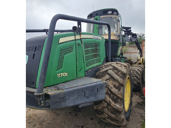 Форвардер John Deere 1170/1210E: фото 3