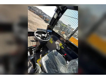 Автобетоносмеситель Бетоносмеситель с самозагрузкой Ynix QGMC7000: фото 5