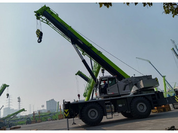 Короткобазный кран ZOOMLION ZRT1100