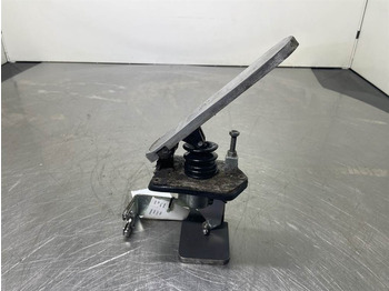 O & K L25.5 - Gas pedal/Fusspedal/Gaspedaal в лизинг O & K L25.5 - Gas pedal/Fusspedal/Gaspedaal: фото 3